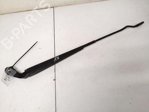 Used Front windshield wiper arm Front windshield wiper arm 32889343 32889343