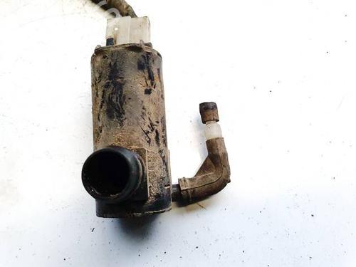 washer-pump-vw-passat-b7-362-2010-2011-2012-2013-2014-2015-2016-34879456 main image