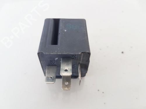 Used Electronic sensor Electronic sensor AUDI 80 B3 Saloon (893, 894, 8A2) 2.0 E (113 hp) 33065887 33065887