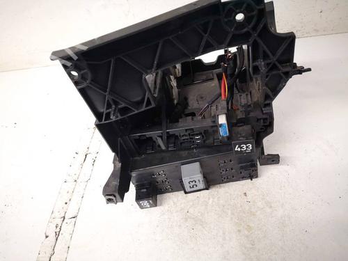 fuse-box-vw-passat-b6-3c2-2005-2006-2007-2008-2009-2010-2011-32922816 main image