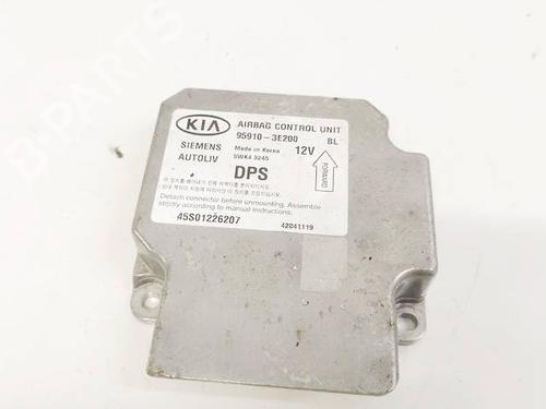 Used ECU airbags KIA SORENTO I (JC) 2.5 CRDi 4WD (140 hp) 32614469