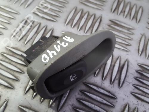 Used Switch Switch RENAULT SCÉNIC I MPV (JA0/1_, FA0_) 2.0 16V (JA1B, JA1D, JA0C) (139 hp) 33494670 33494670