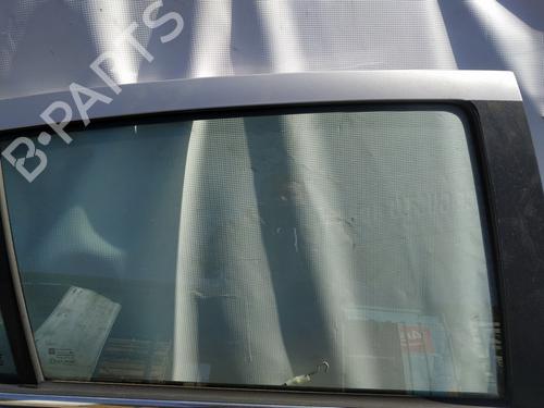 Used Rear right door window Rear right door window 35526348 35526348