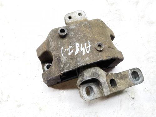 Used Engine mount Engine mount VW GOLF IV (1J1) 1.9 SDI (68 hp) 33108980 33108980