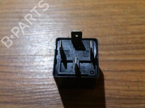 Used Electronic sensor Electronic sensor OPEL ZAFIRA A MPV (T98) 1.6 16V (F75) (101 hp) 33530931 33530931
