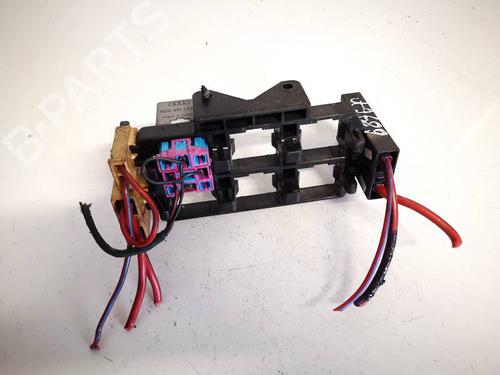 Fuse box AUDI A6 C4 Avant (4A5) 2.5 TDI | BP32967342E1 - Image 2