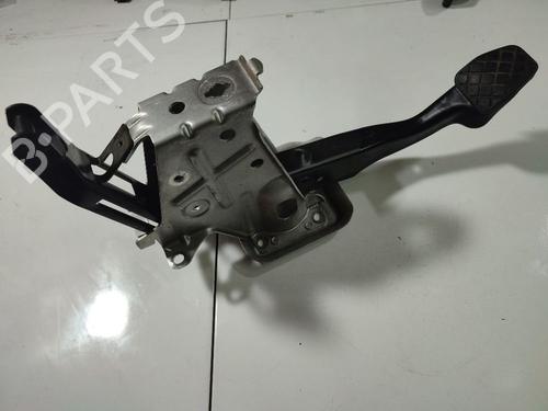 Used Pedal Pedal SKODA OCTAVIA II (1Z3) 1.9 TDI (105 hp) 34802010 34802010