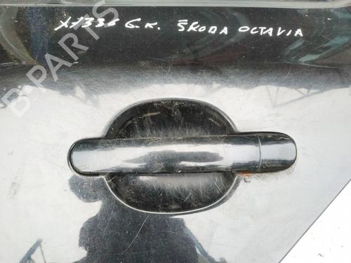 rear-left-exterior-door-handle-skoda-octavia-ii-1z3-2004-2005-2006-2007-2008-2009-2010-2011-2012-2013-35474901 main image