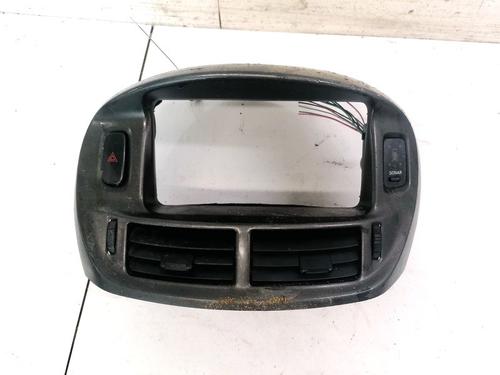 Used Air vent Air vent TOYOTA PREVIA II (_R3_) 2.0 D-4D (CLR30_, CLR30R) (116 hp) 32904293 32904293