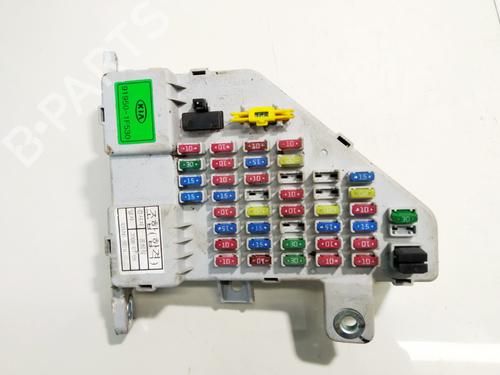 Used Fuse box Fuse box KIA SPORTAGE II (JE_, KM_) 2.0 CRDi 4WD (140 hp) 33060849 33060849