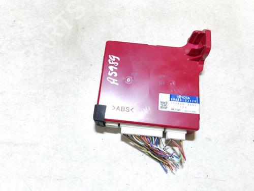 Used Electronic module Electronic module LEXUS IS II (_E2_) 220d (ALE20) (177 hp) 33062735 33062735