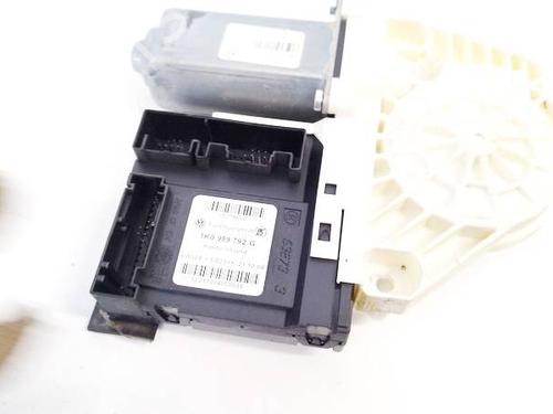 Right front window motor VW PASSAT B6 (3C2) 2.0 TDI | BP36548084E20 - Image 2