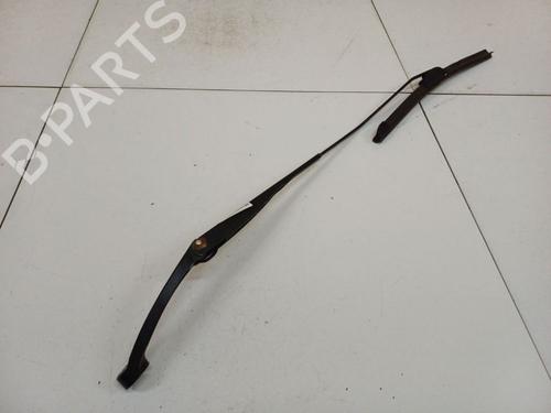 Used Front windshield wiper arm Front windshield wiper arm 39254473 39254473