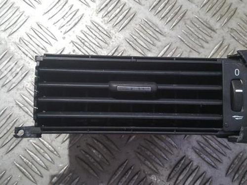 Used Air vent Air vent VOLVO XC70 II (136) 2.4 D / D4 AWD (163 hp) 33503174 33503174