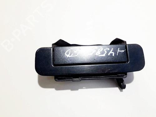 front-right-exterior-door-handle-audi-a4-b5-8d2-1994-1995-1996-1997-1998-1999-2000-2001-35859673 main image