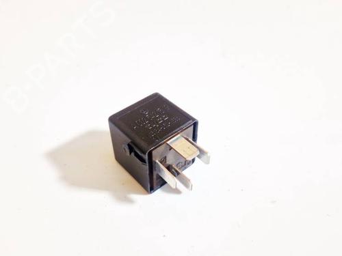 Used Electronic sensor Electronic sensor MERCEDES-BENZ B-CLASS Sports Tourer (W245) B 200 (245.233) (136 hp) 32570068 32570068