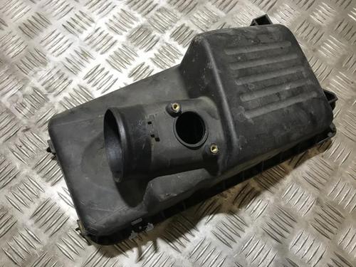 Used Air filter box Air filter box TOYOTA AVENSIS (_T25_) 2.0 D-4D (CDT250_, CDT250R) (116 hp) 35699700 35699700