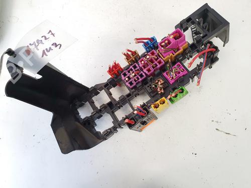 Used Fuse box Fuse box AUDI A6 C5 (4B2, 4B4) 2.5 TDI quattro (180 hp) 32886792 32886792