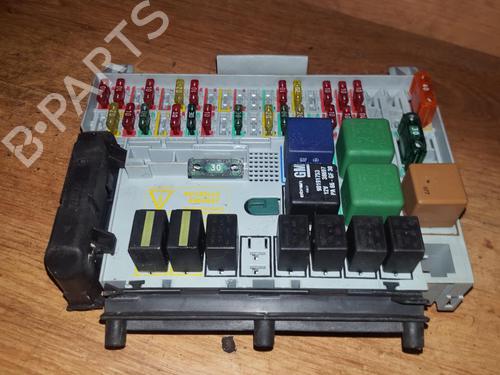 Used Fuse box Fuse box OPEL VECTRA B (J96) 2.0 DI 16V (F19) (82 hp) 33531267 33531267