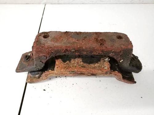 Used Engine mount Engine mount FORD TRANSIT Van (FA_ _) 2.4 DI (FAA_, FAB_, FAC_, FAD_) (90 hp) 32961967 32961967