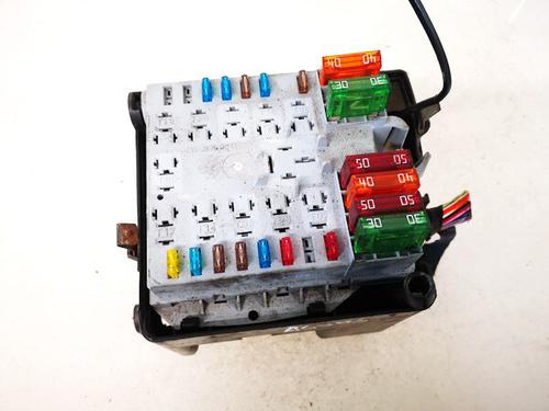 Used Fuse box Fuse box ALFA ROMEO 147 (937_) 1.6 16V T.SPARK ECO (937.AXA1A, 937.BXA1A) (105 hp) 33077913 33077913