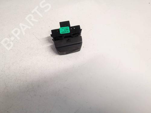 switch-mitsubishi-l100-minicab-platformchassis-u6_t-1999-35130968 main image