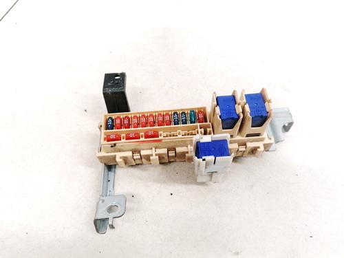 Used Fuse box Fuse box NISSAN MICRA III (K12) 1.2 16V (80 hp) 33082945 33082945