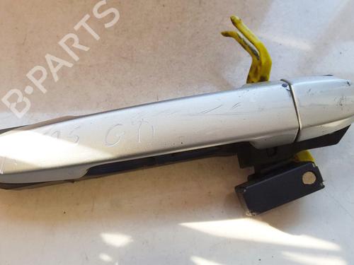 front-right-exterior-door-handle-toyota-corolla-verso-_e12_-2001-2002-2003-2004-2005-2006-2007-35856468 main image