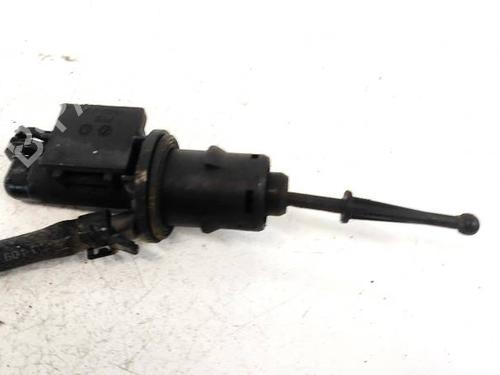 Clutch slave cylinder VW PASSAT B6 (3C2) 2.0 TDI 16V | BP35228656M113 - Image 2
