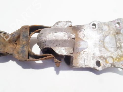 Used Engine mount Engine mount OPEL SINTRA (APV) 2.2 DTI (116 hp) 33523486 33523486