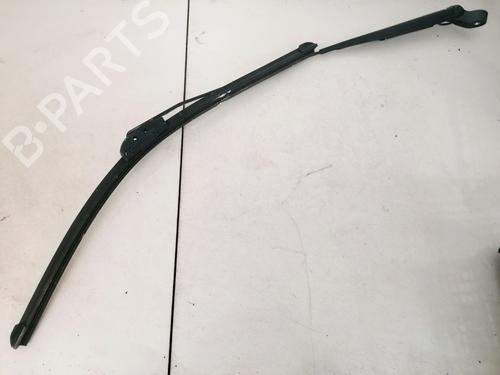 Used Front windshield wiper arm Front windshield wiper arm 33094366 33094366