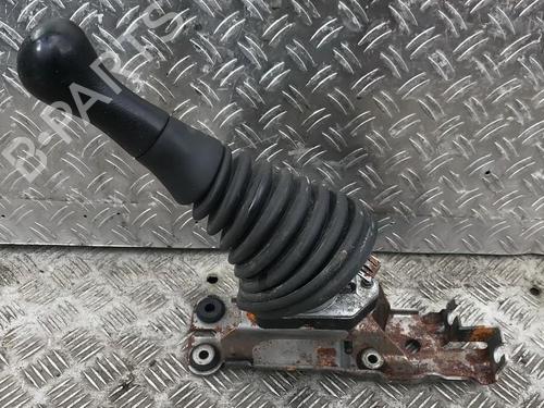 Levier de vitesses Levier de vitesses CHRYSLER VOYAGER IV (RG, RS) 2.5 CRD (141 hp) 35715224 35715224