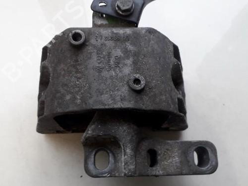 Used Engine mount Engine mount VW BORA I (1J2) 1.9 TDI (101 hp) 33513652 33513652
