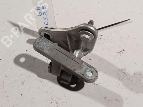 hingedoor-check-strap-mercedes-benz-c-class-w203-2000-2001-2002-2003-2004-2005-2006-2007-32570629 main image