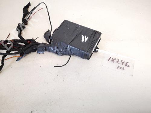 electronic-module-vw-passat-b5-variant-3b5-1997-1998-1999-2000-2001-32914636 main image