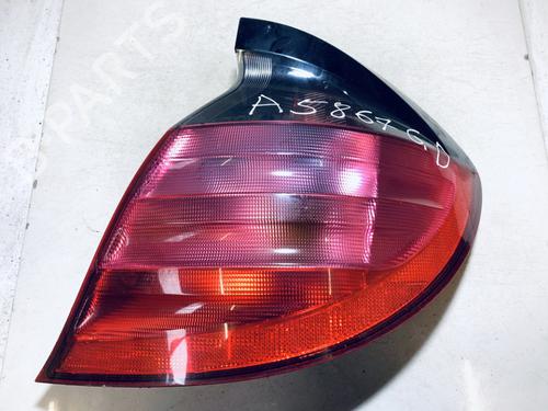 Used Right taillight Right taillight MERCEDES-BENZ C-CLASS (W203) C 180 Kompressor (203.046) (143 hp) 35628715 35628715
