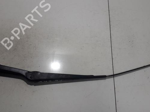 Used Front windshield wiper arm Front windshield wiper arm LAND ROVER RANGE ROVER II (P38A) 4.6 4x4 (224 hp) 33511055 33511055