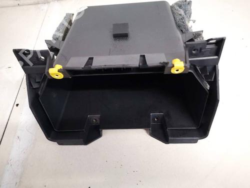 Used Glove box Glove box VOLVO V50 (545) 2.0 D (136 hp) 35359512 35359512