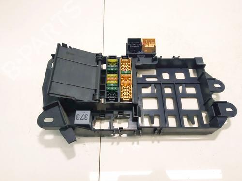 Used Fuse box VW PASSAT B6 (3C2) 2.0 FSI (150 hp) 33061135