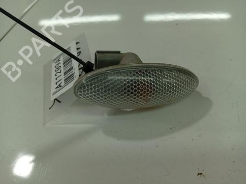 Pisca lateral esquerdo Pisca lateral esquerdo TOYOTA YARIS (_P9_) 1.5 (NCP91_, NCP91R) (109 hp) 34777899 34777899