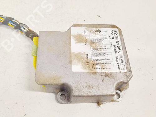 ecu-airbags-vw-touran-1t1-1t2-2003-2004-2005-2006-2007-2008-2009-2010-2011-37227199 main image