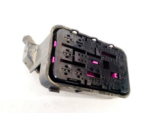 fuse-box-seat-leon-1p1-2005-2006-2007-2008-2009-2010-2011-2012-2013-33713003 main image