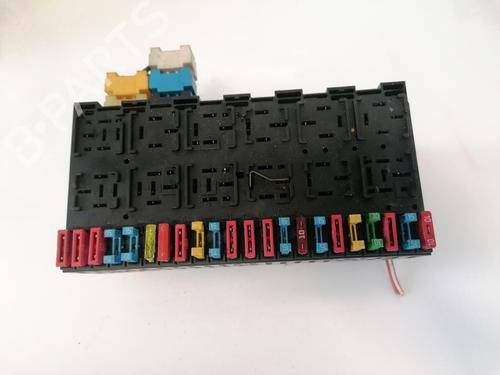 Used Fuse box Fuse box VW VENTO (1H2) 1.9 TD (75 hp) 32882627 32882627