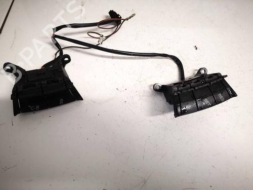 Used Steering wheel controls Steering wheel controls FORD KUGA I 2.0 TDCi (140 hp) 35162566 35162566