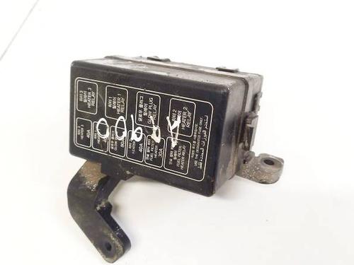Used Fuse box Fuse box 32616679 32616679