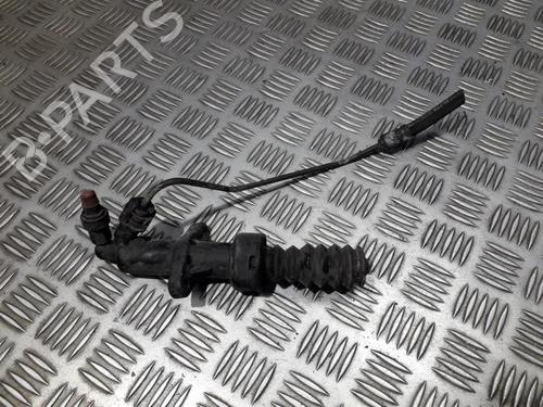 Used Clutch slave cylinder Clutch slave cylinder 35705945 35705945