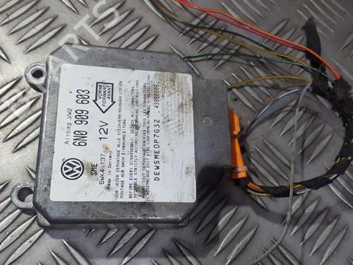 Used ECU airbags ECU airbags FORD GALAXY I (WGR) 2.0 i (116 hp) 33497042 33497042