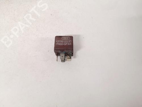 Used Electronic sensor Electronic sensor AUDI A6 C4 (4A2) 1.9 TDI (90 hp) 32890332 32890332