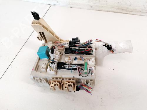 fuse-box-toyota-yaris-_p9_-2005-2006-2007-2008-2009-2010-2011-2012-2013-2014-32876772 main image
