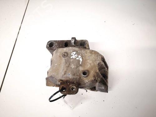 Used Engine mount Engine mount VW GOLF IV (1J1) 1.9 TDI (110 hp) 32939270 32939270
